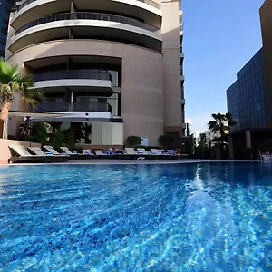 Hotel Majestic Retreat